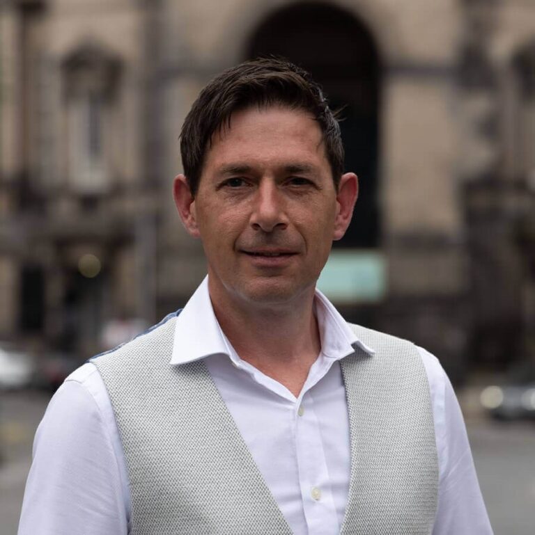 Poldark-wedding-hypnotist-wi